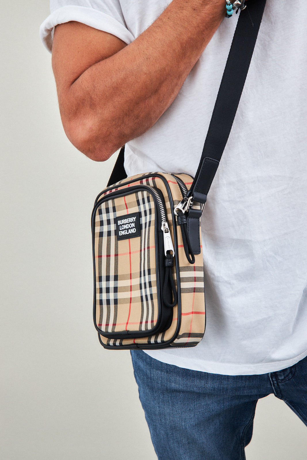 Check messenger bag