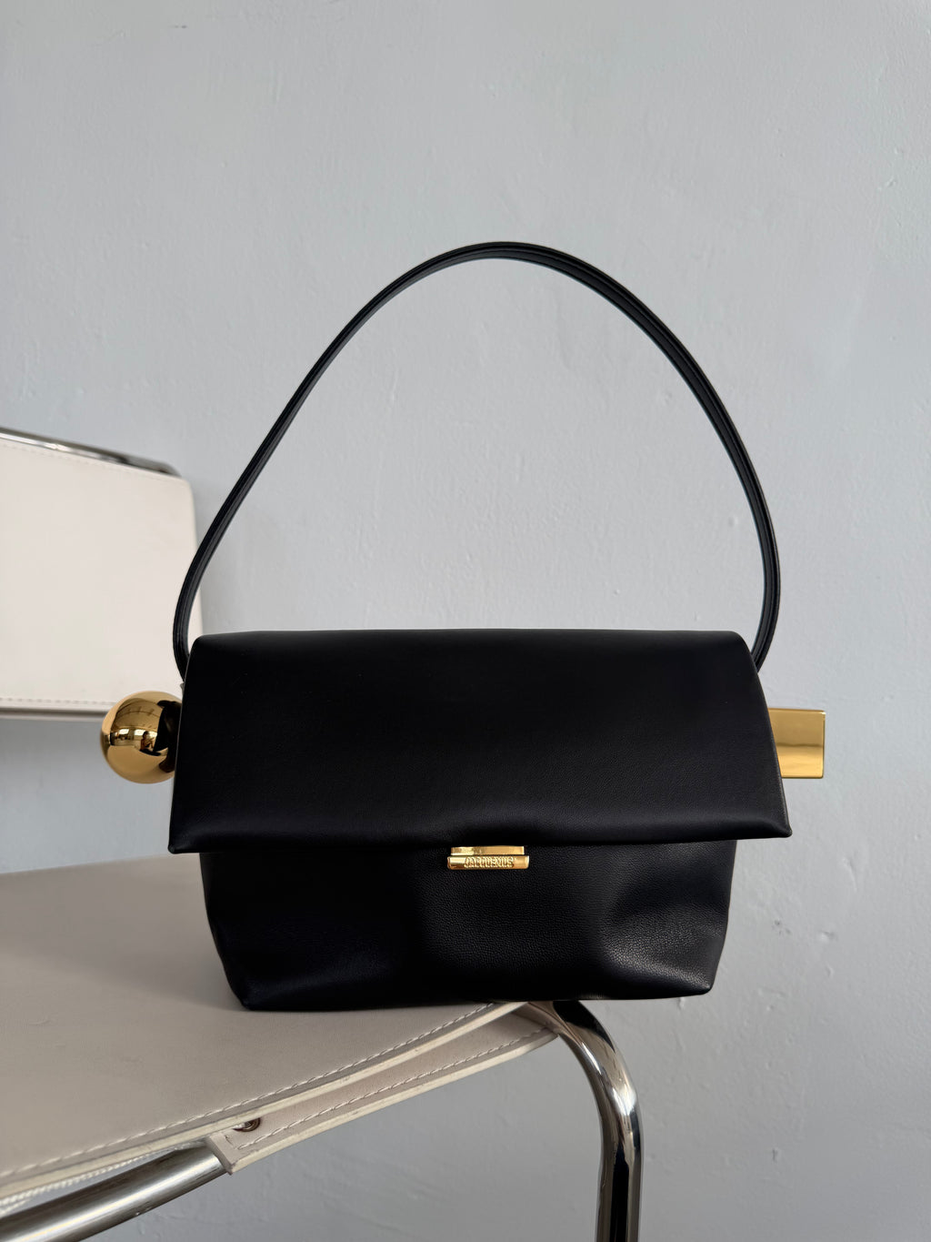 Le Rond Carre Embellished Leather Shoulder Bag