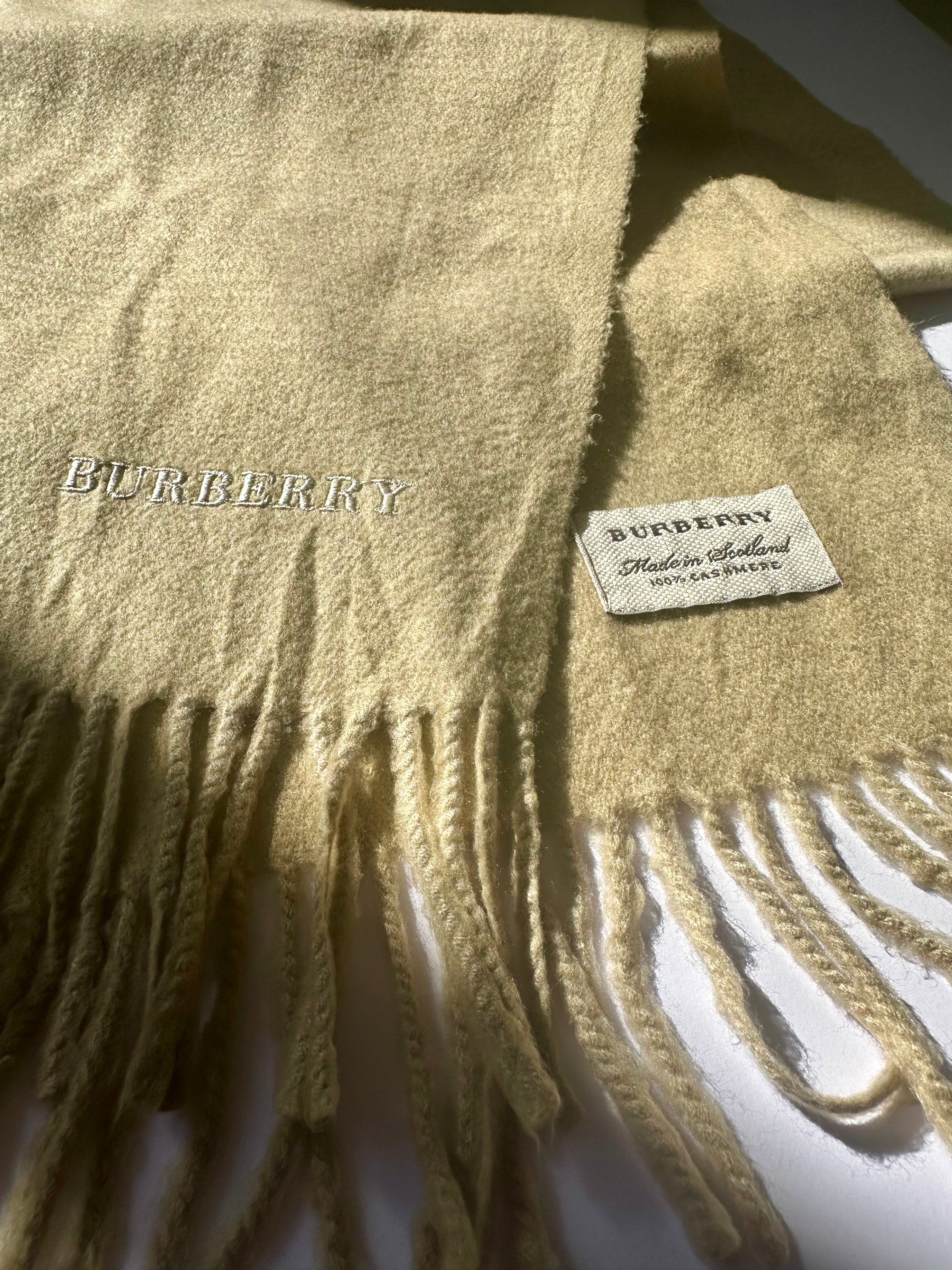 Cashmere scarf