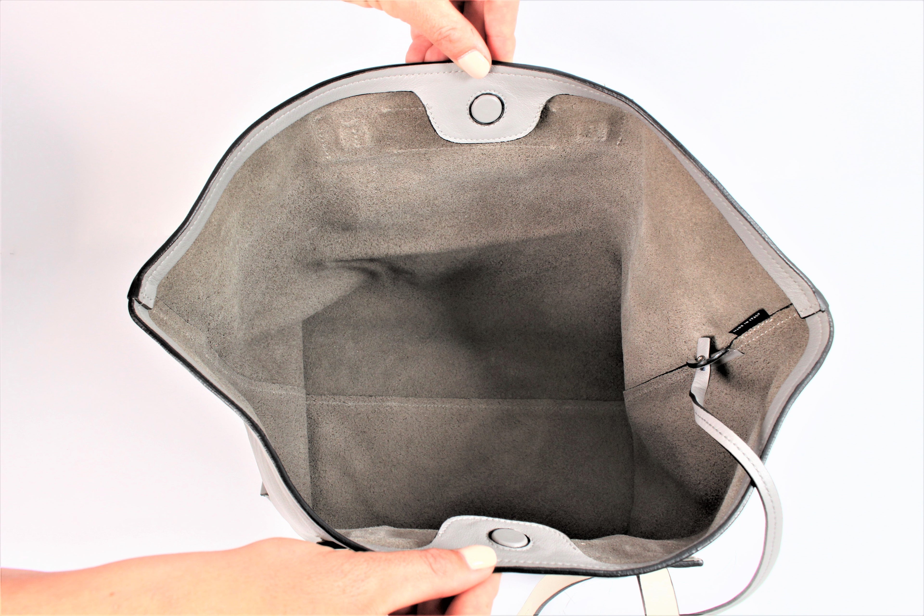 Leather bag