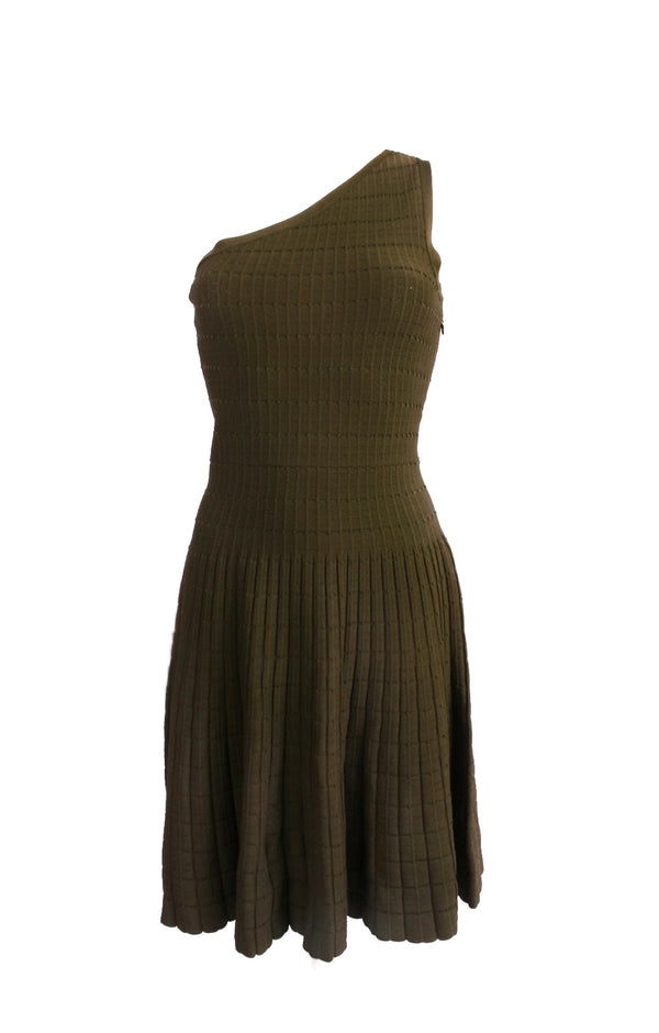 One shoulder dress