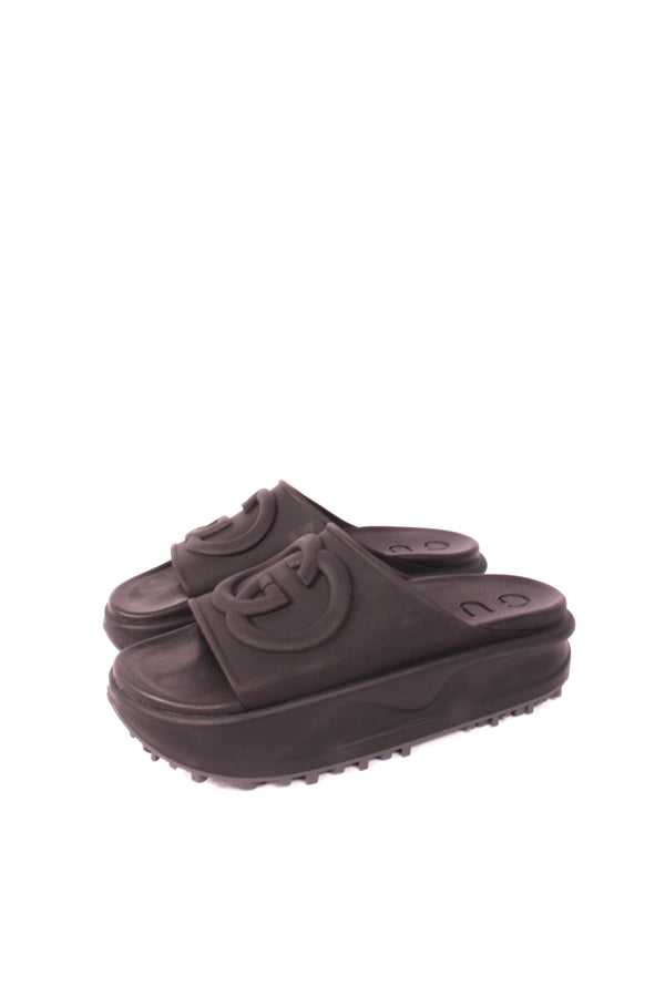 Interlocking G slide sandals