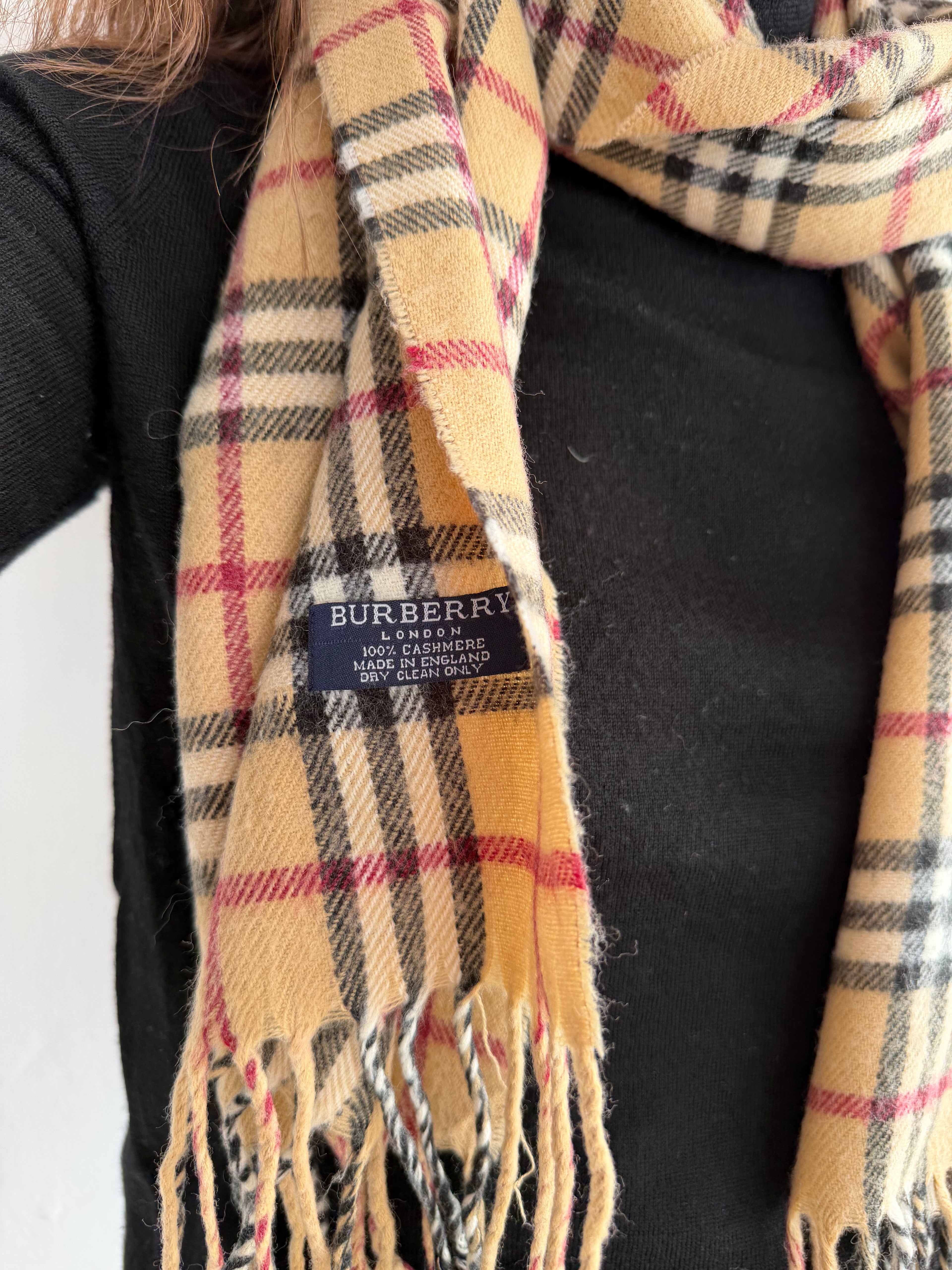Cashmere scarf
