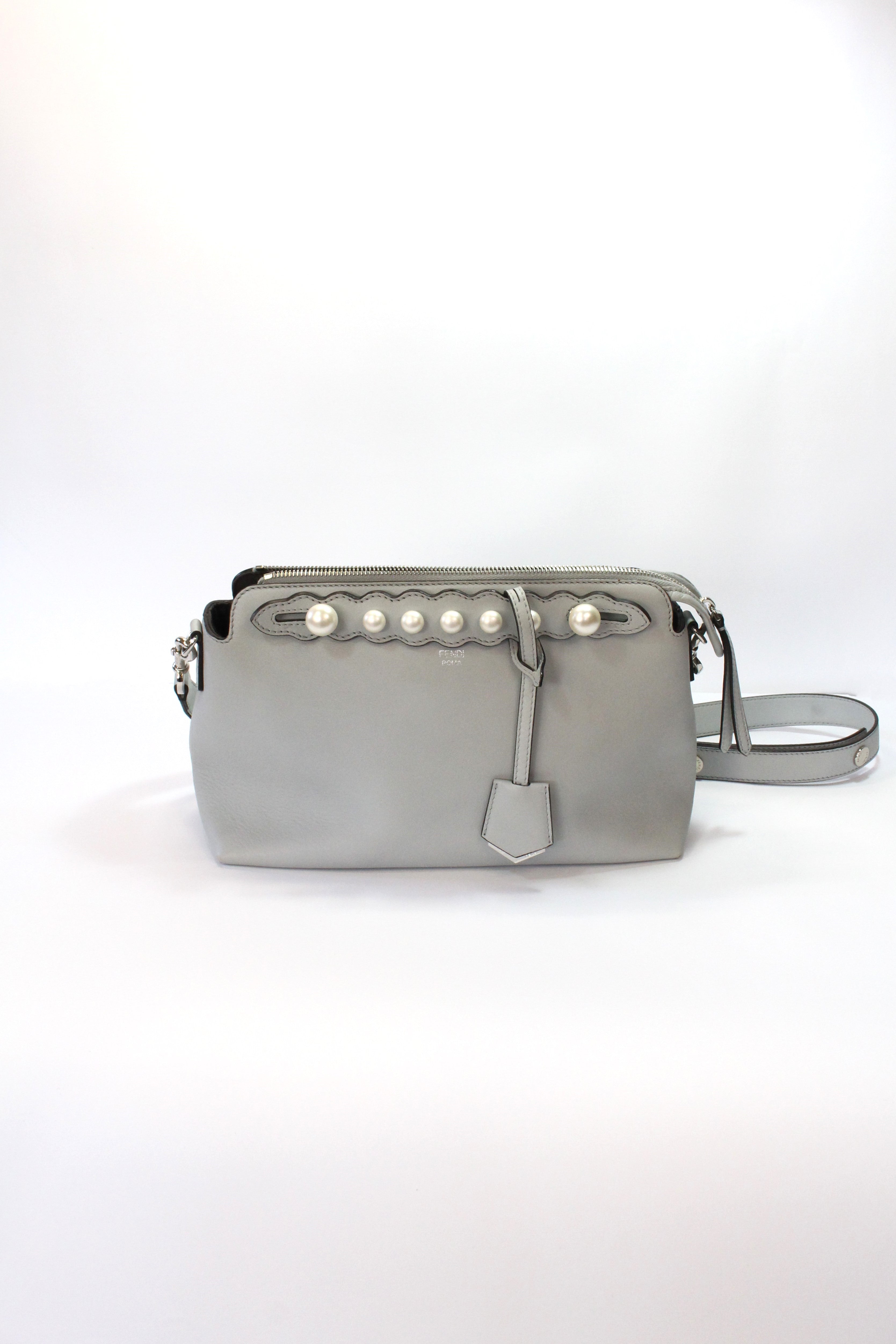 Fendi dolce pearl scalloped medium