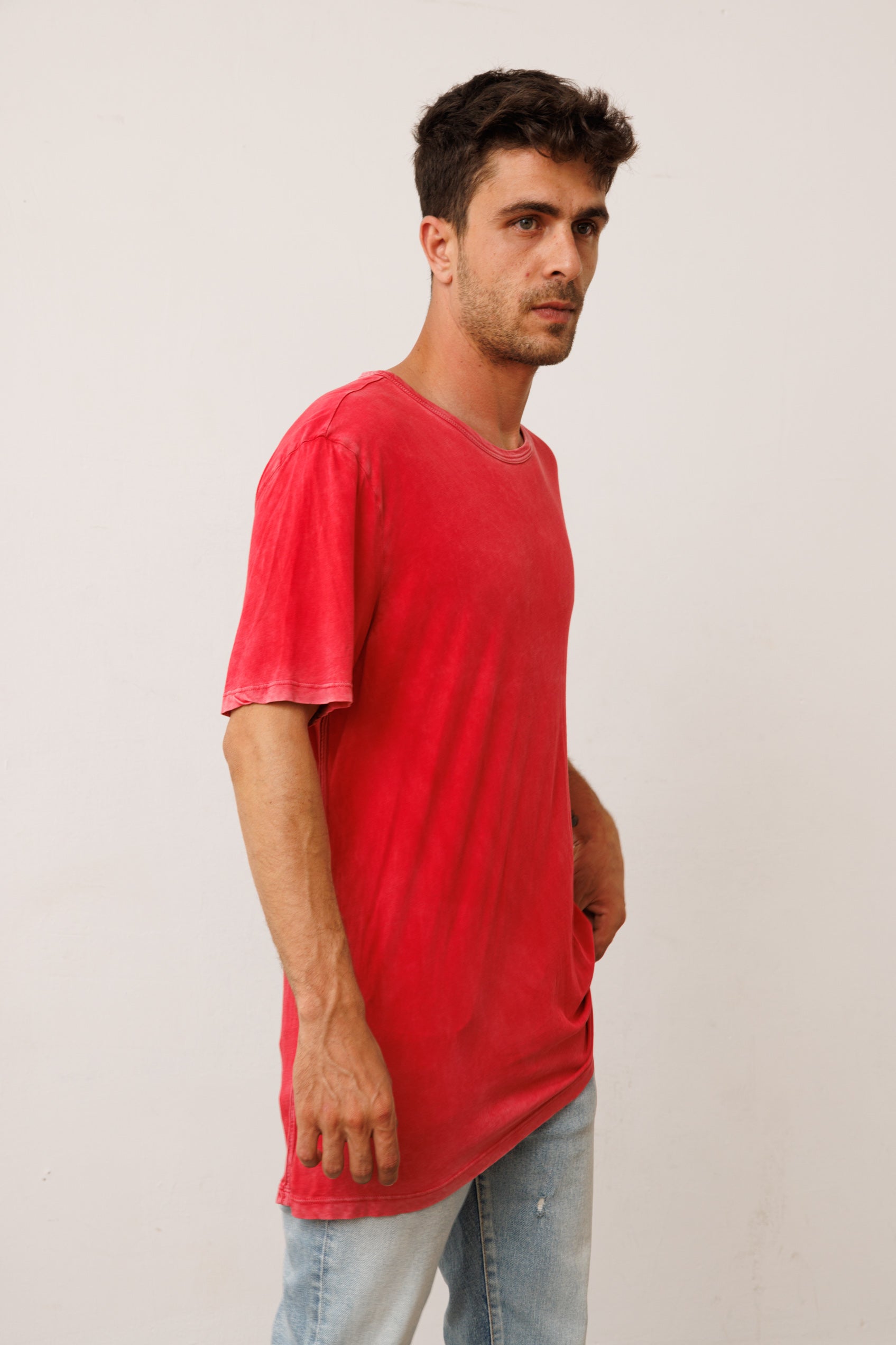 CLASSIC CREWNECK TEE