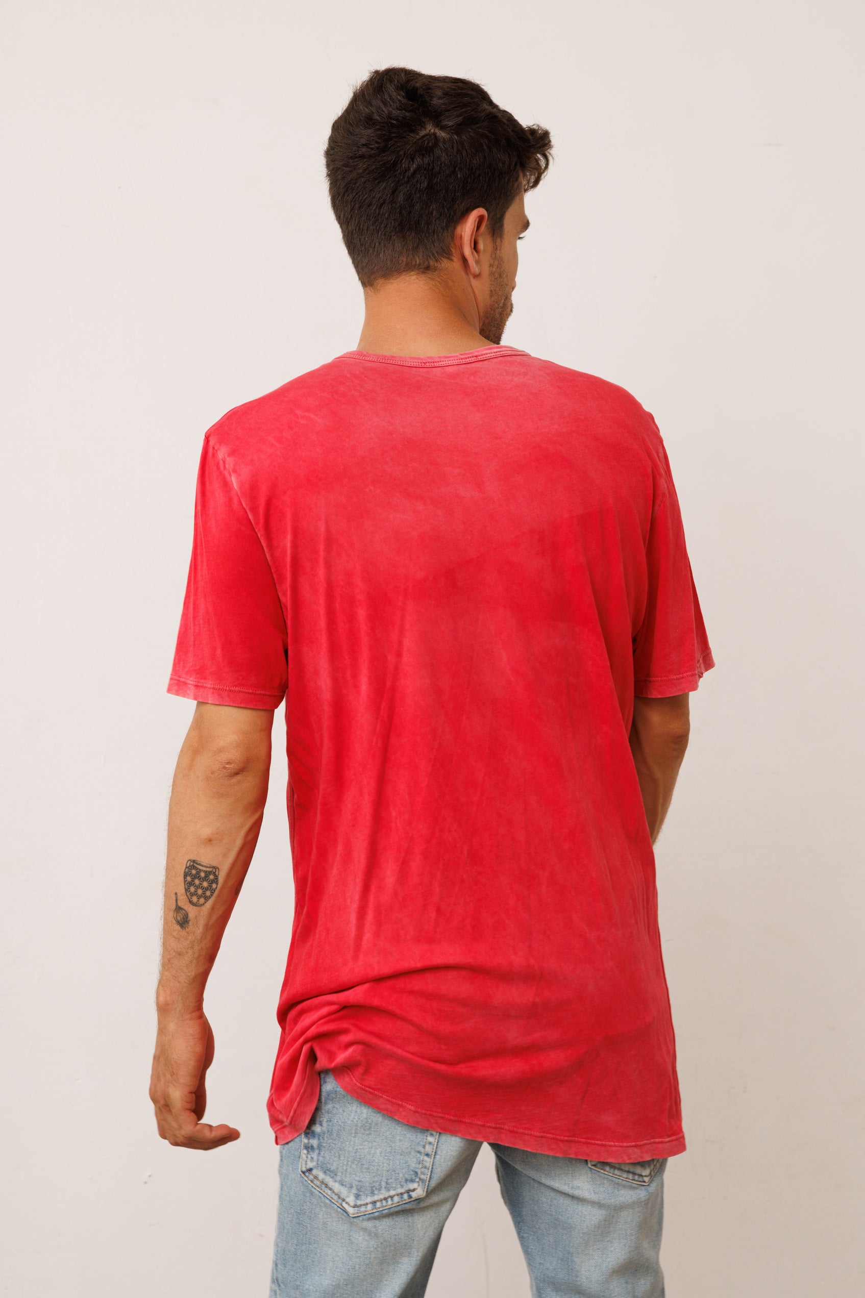 CLASSIC CREWNECK TEE