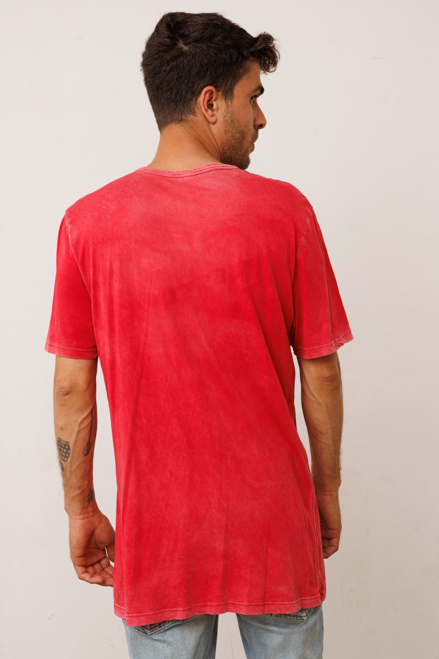 CLASSIC CREWNECK TEE