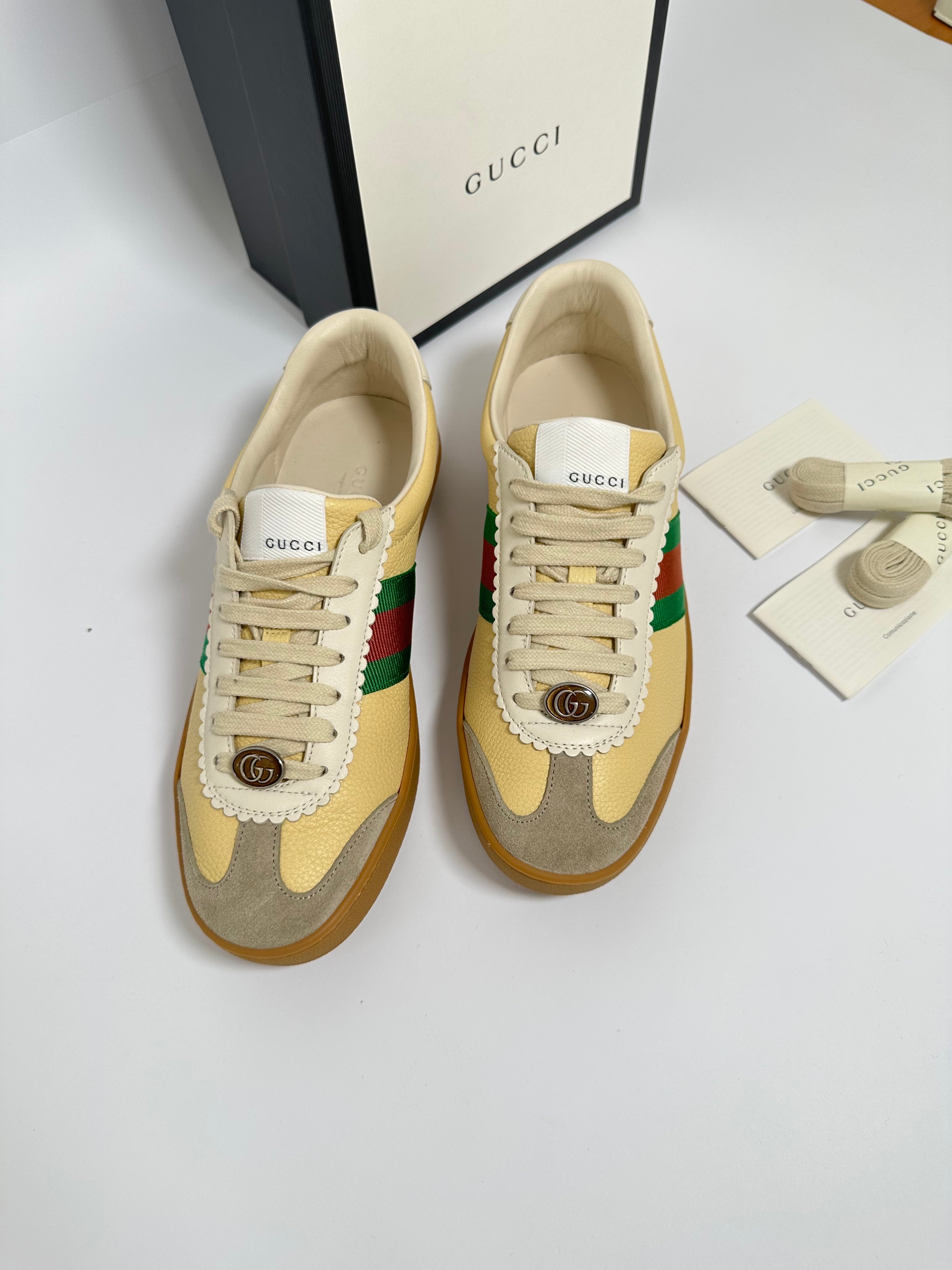 Gucci Women's Yellow G74