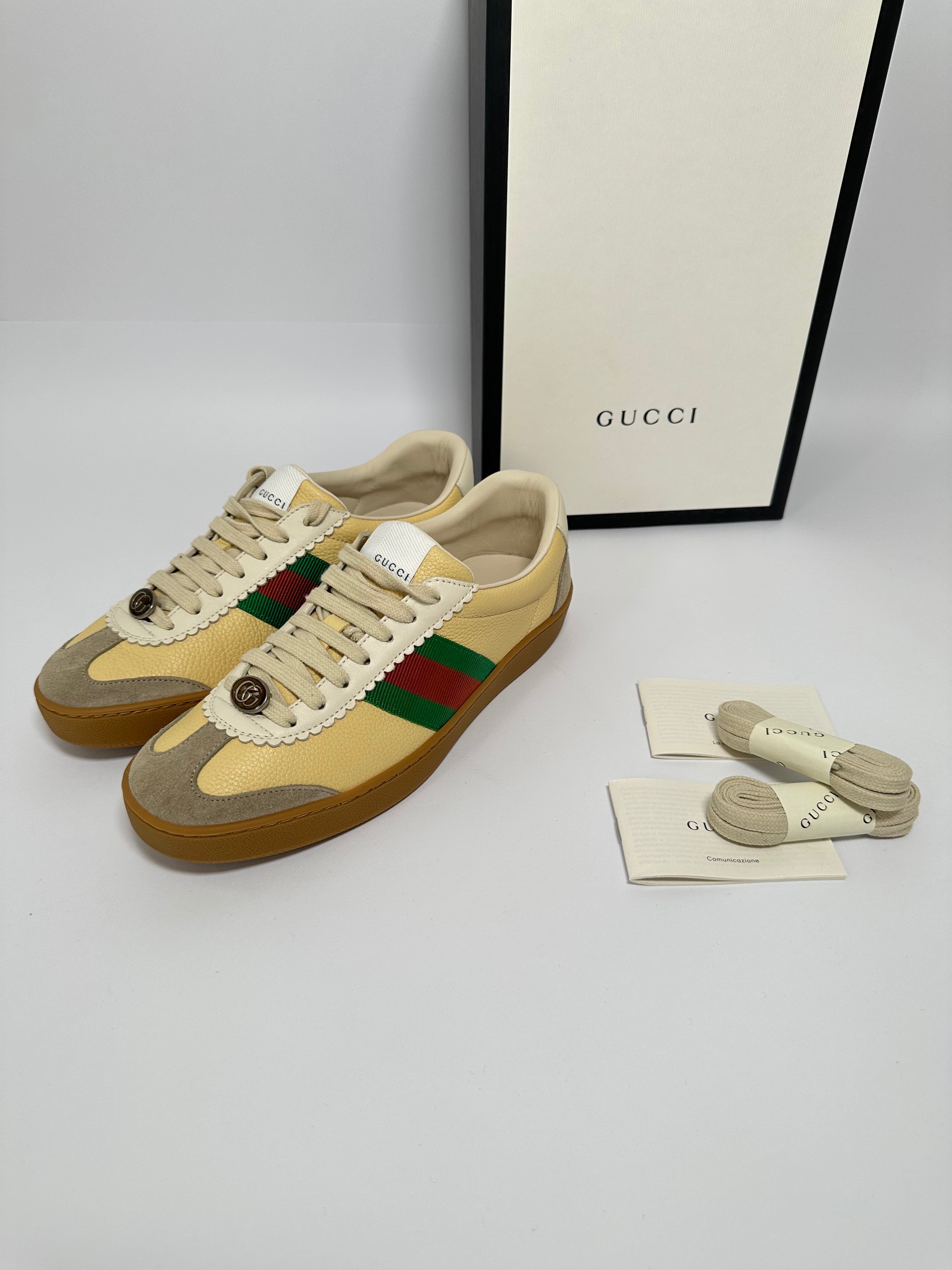 Gucci Women's Yellow G74